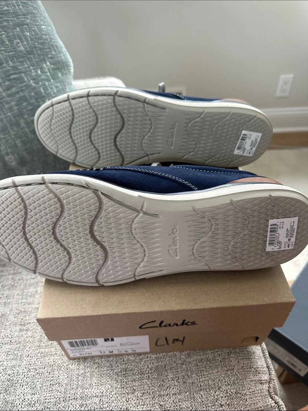 BRAND NEW WITH TAGS!! Clarks Navy Suede Boat-Style Lace-Up Shoes with White Lace